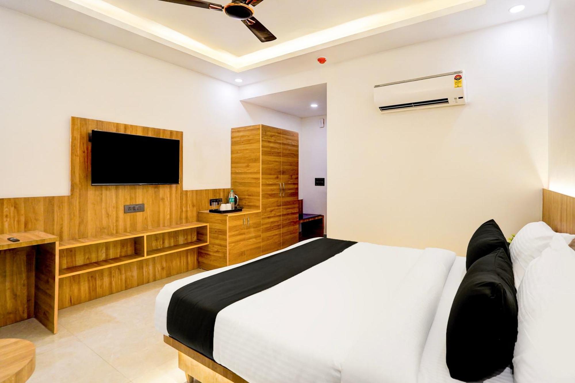 Townhouse Grand Address Hotel And Banquet Ghaziabad Exterior foto